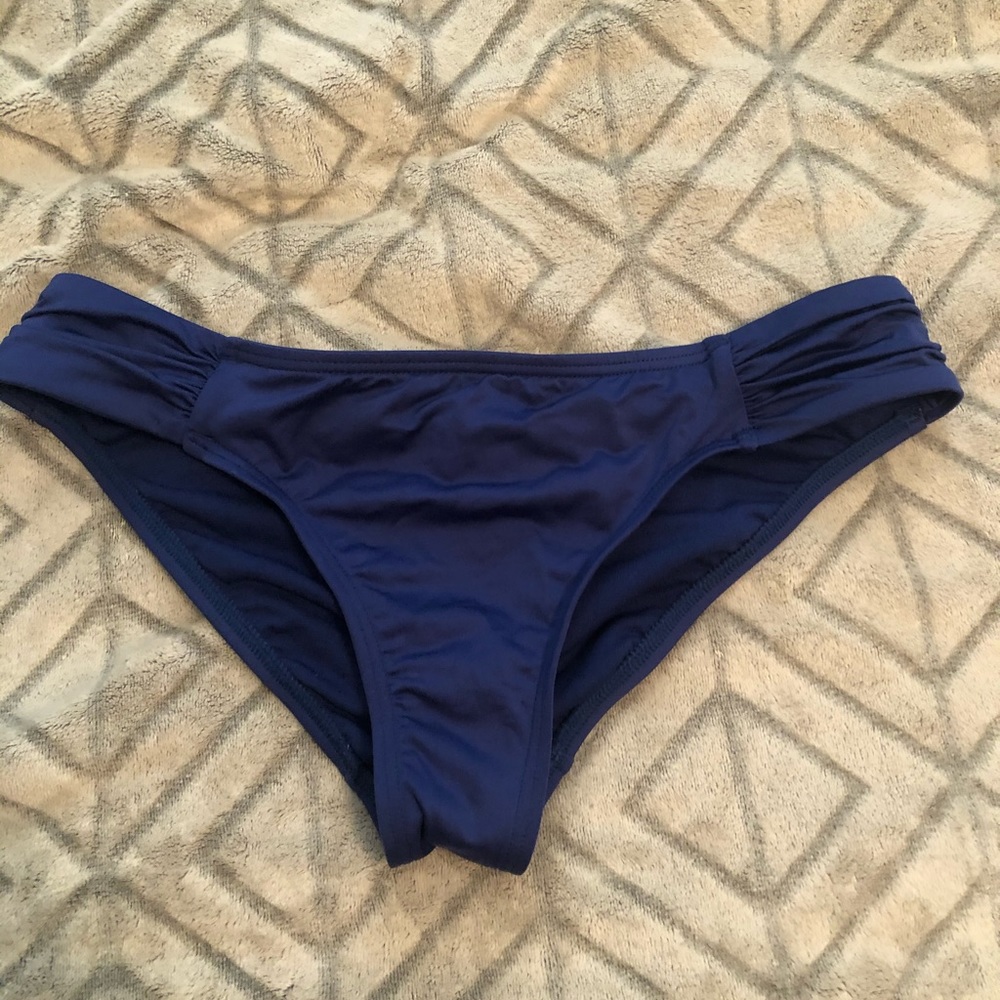Bikini bottoms